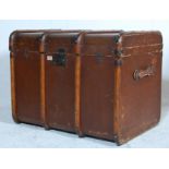 20TH CENTURY ANTIQUE WOOD AND CANVAS TRAVEL TRUNK
