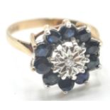 9CT GOLD AND BLUESTONE CLUSTER RING