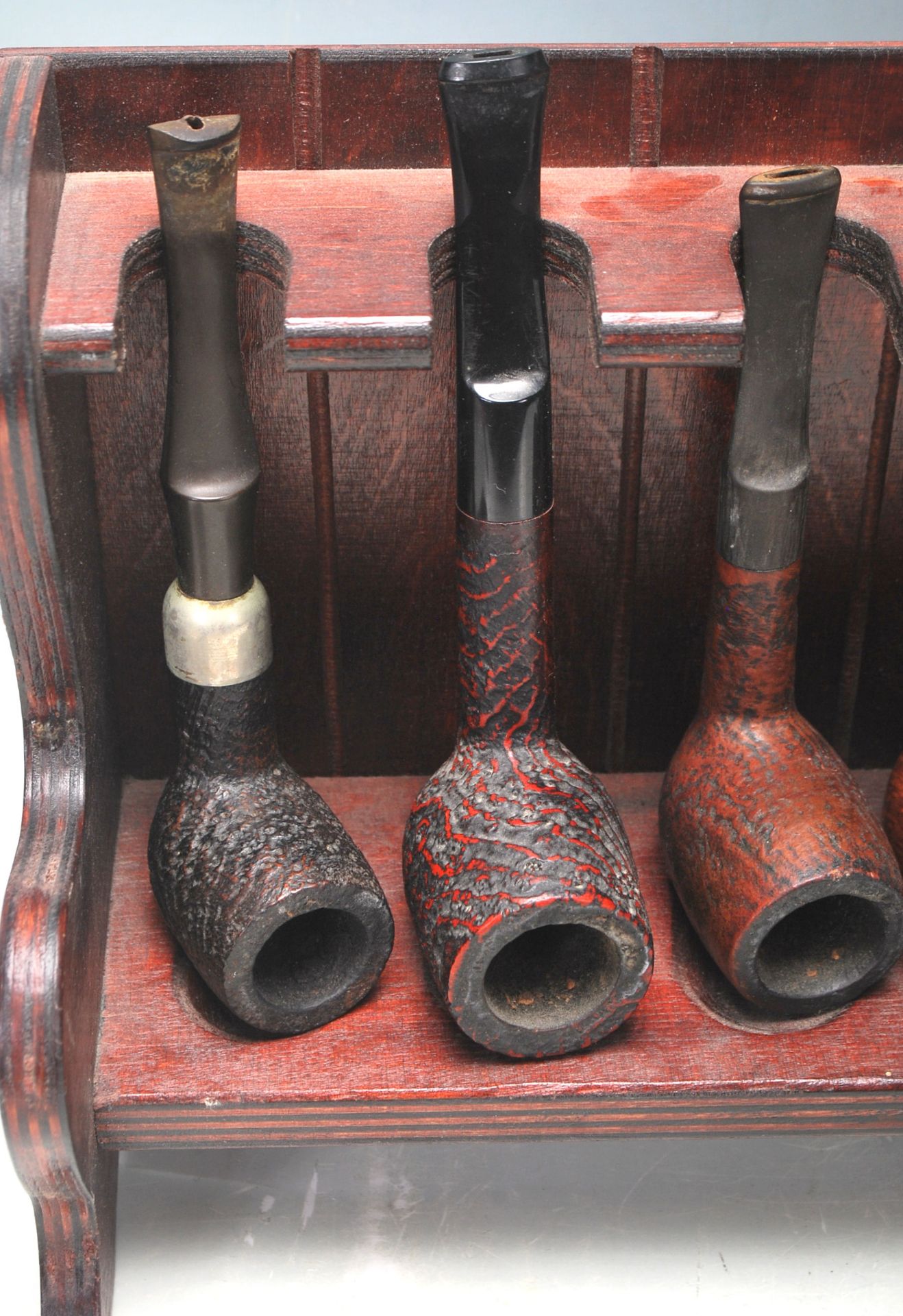 A GROUP OF RETRO 20TH CENTURY WOODEN SMOKERS PIPES - Bild 3 aus 6
