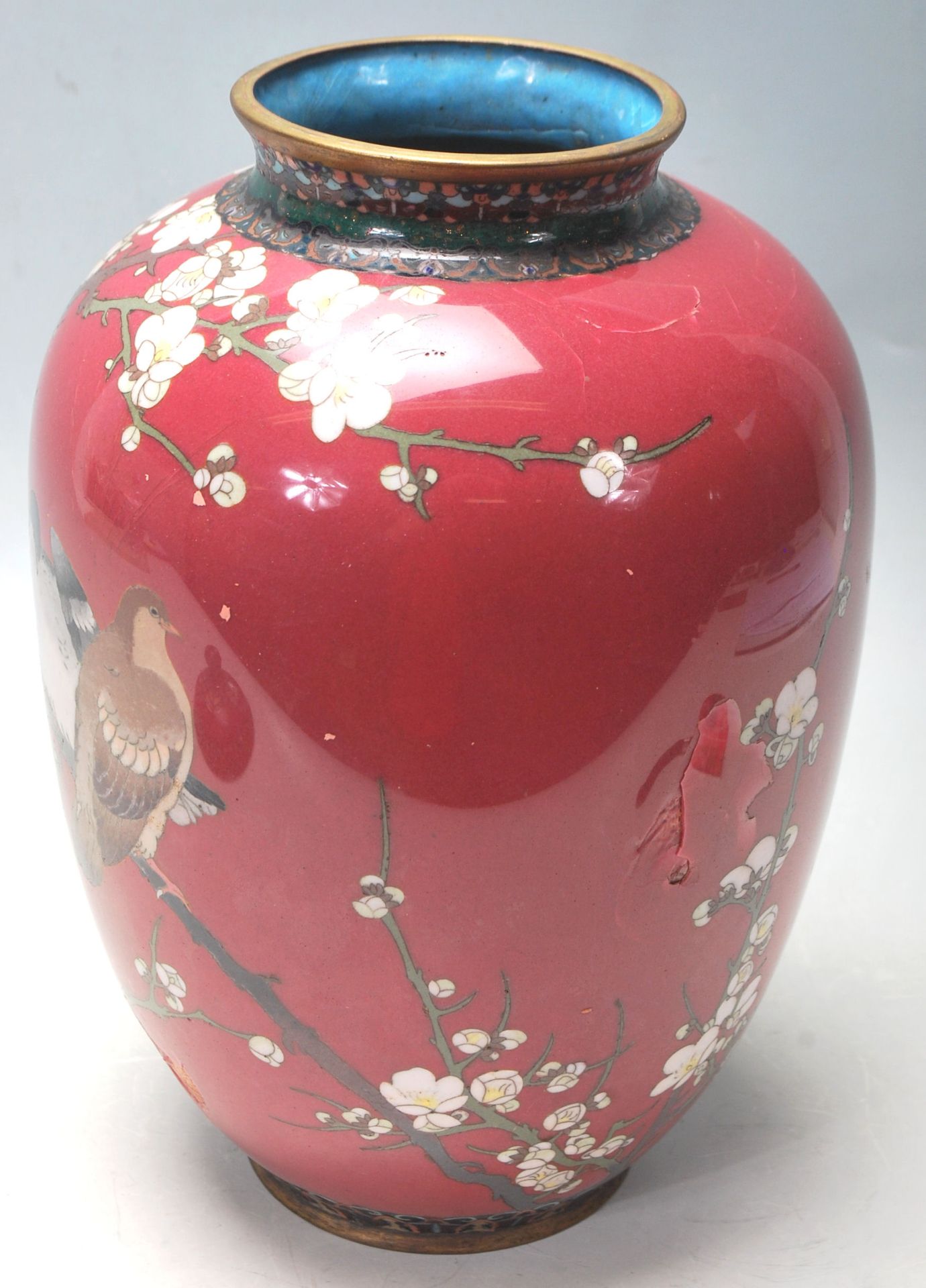 CHINESE CLOISONNE LIDDED VASE DECORATED WITH BIRDS - Bild 6 aus 6