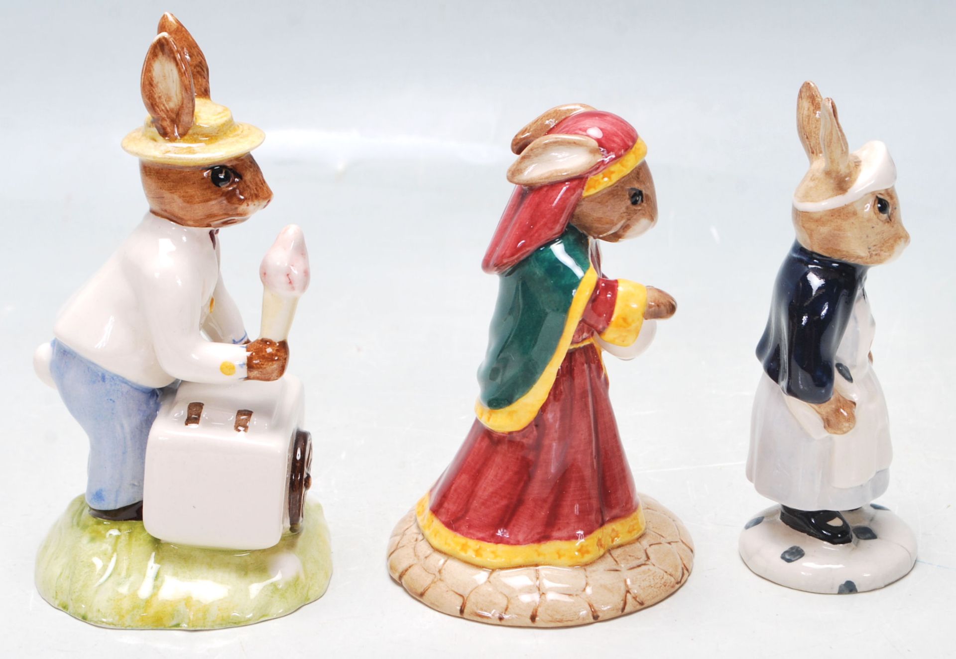 A COLLECTION OF THREE ROYAL DOULTON BUNNYKINS FIGURES. - Bild 3 aus 6