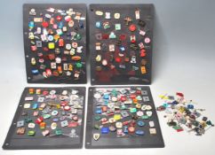 A LARGE COLLECTION OF RETRO VINTAGE PIN BADGES.