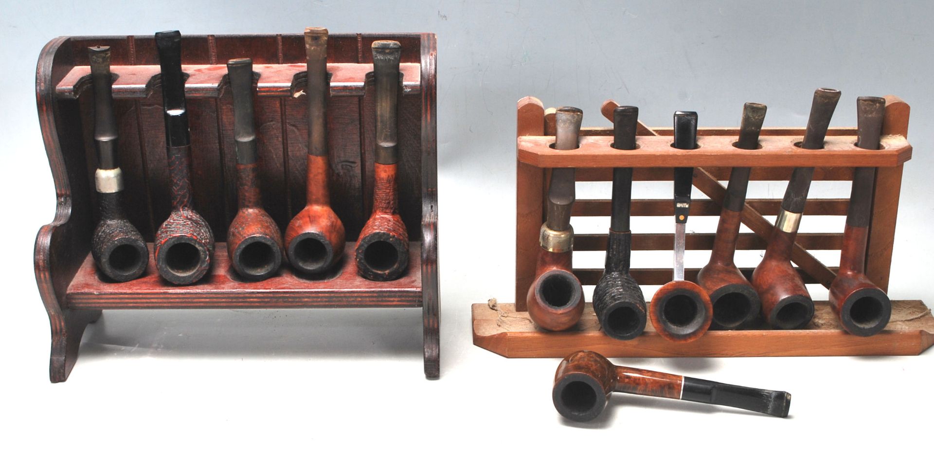 A GROUP OF RETRO 20TH CENTURY WOODEN SMOKERS PIPES