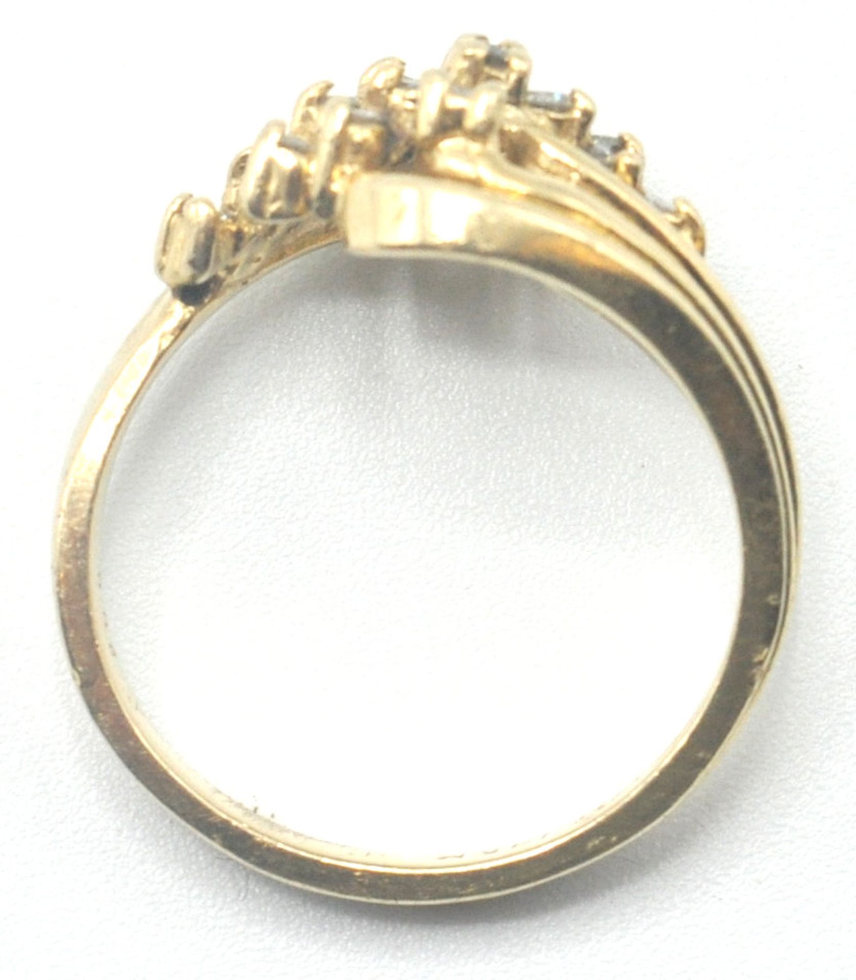 14CT GOLD AND DIAMOND CLUSTER RING - Bild 6 aus 7