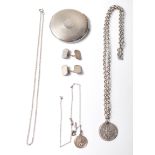 A QUANTITY OF SILVER, STERLING SILVER AND WHITE METAL JEWELLERY