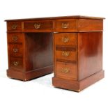 VICTORIAN 19TH CENTURY MAHOGANY TWIN PEDESTAL DESK