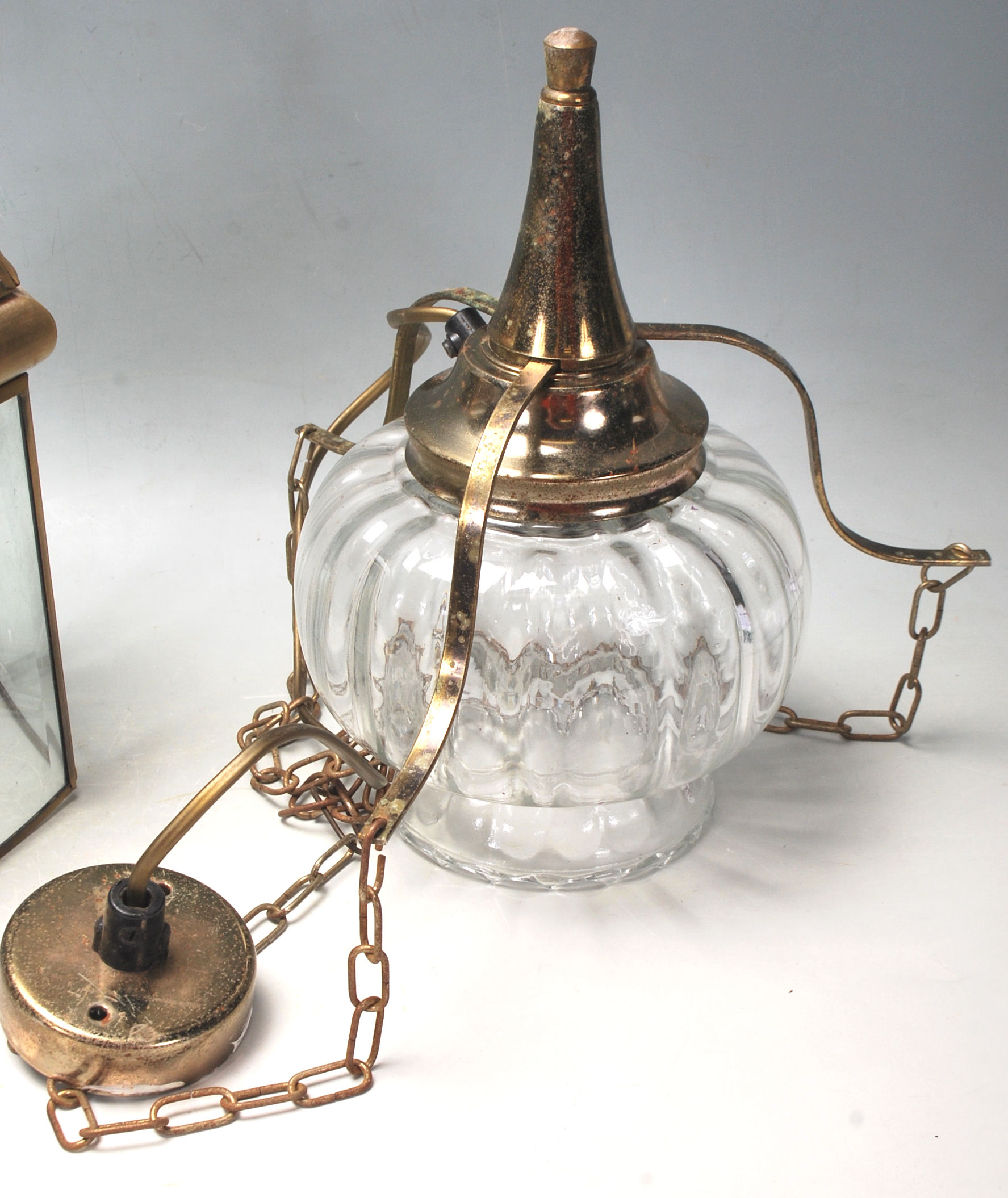 THREE LATE 20TH CENTURY ANTIQUE STYLE PORCHES LAMP / LANTERN - Image 4 of 7