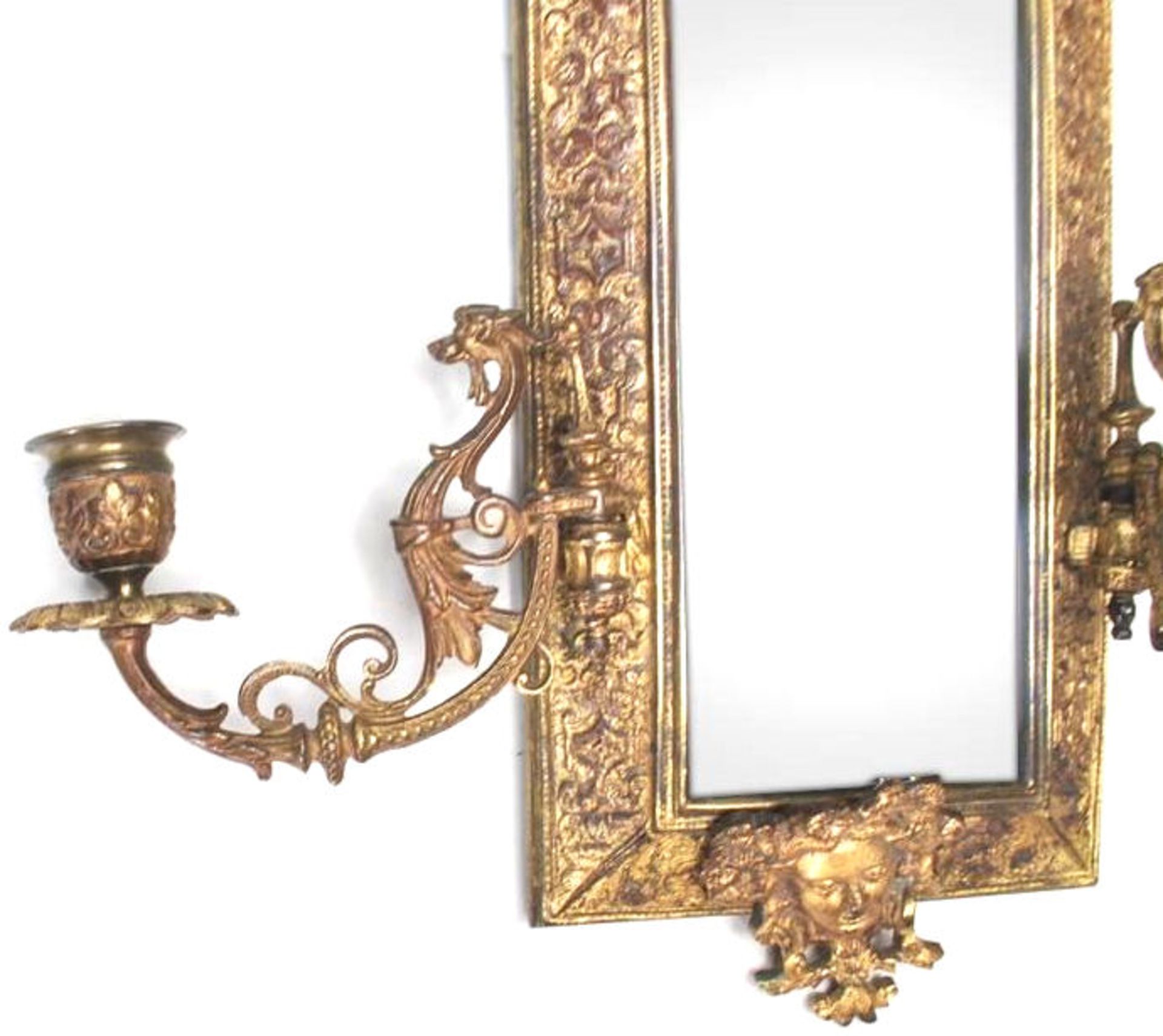 A PAIR OF VICTORIAN ANTIQUE CAST METAL GILDED SCONCE WALL MIRRORS - Bild 6 aus 7