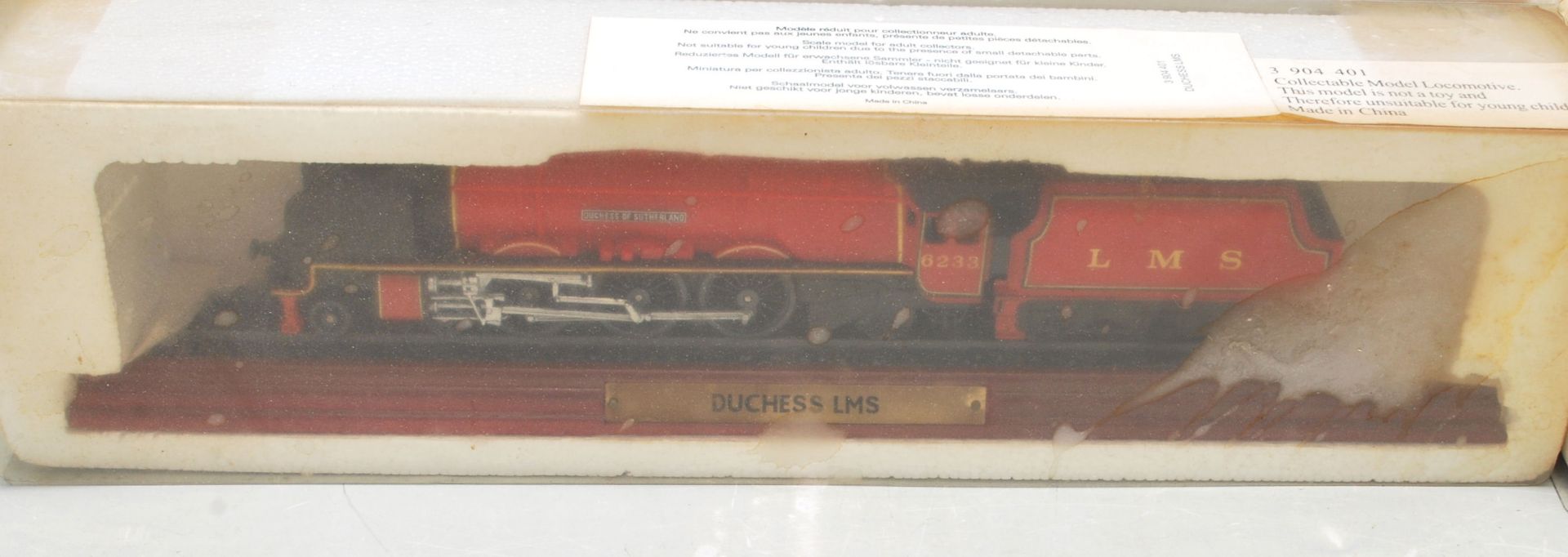 COLLECTION OF 12 BOXED MODEL TRAINS - DUCHESS - KING CLASS - Bild 10 aus 11