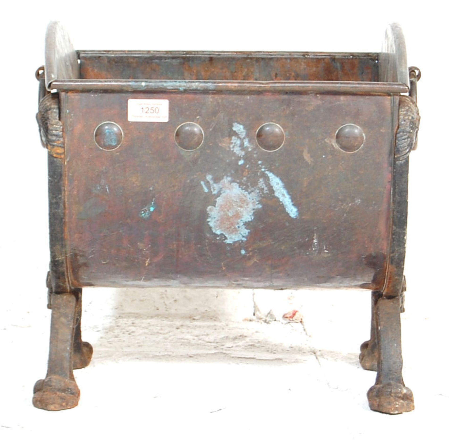 VICTORIAN 19TH CENTURY CAST IRON AND COPPER COAL SCUTTLE - Bild 2 aus 5