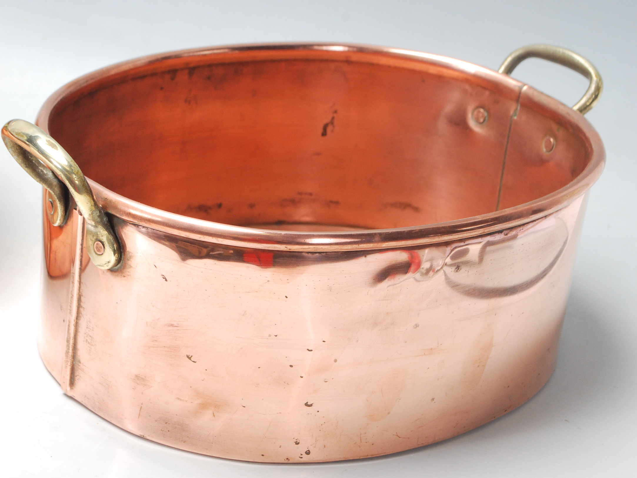 ANTIQUE COPPER PLANTERS AND PANS - Image 2 of 6