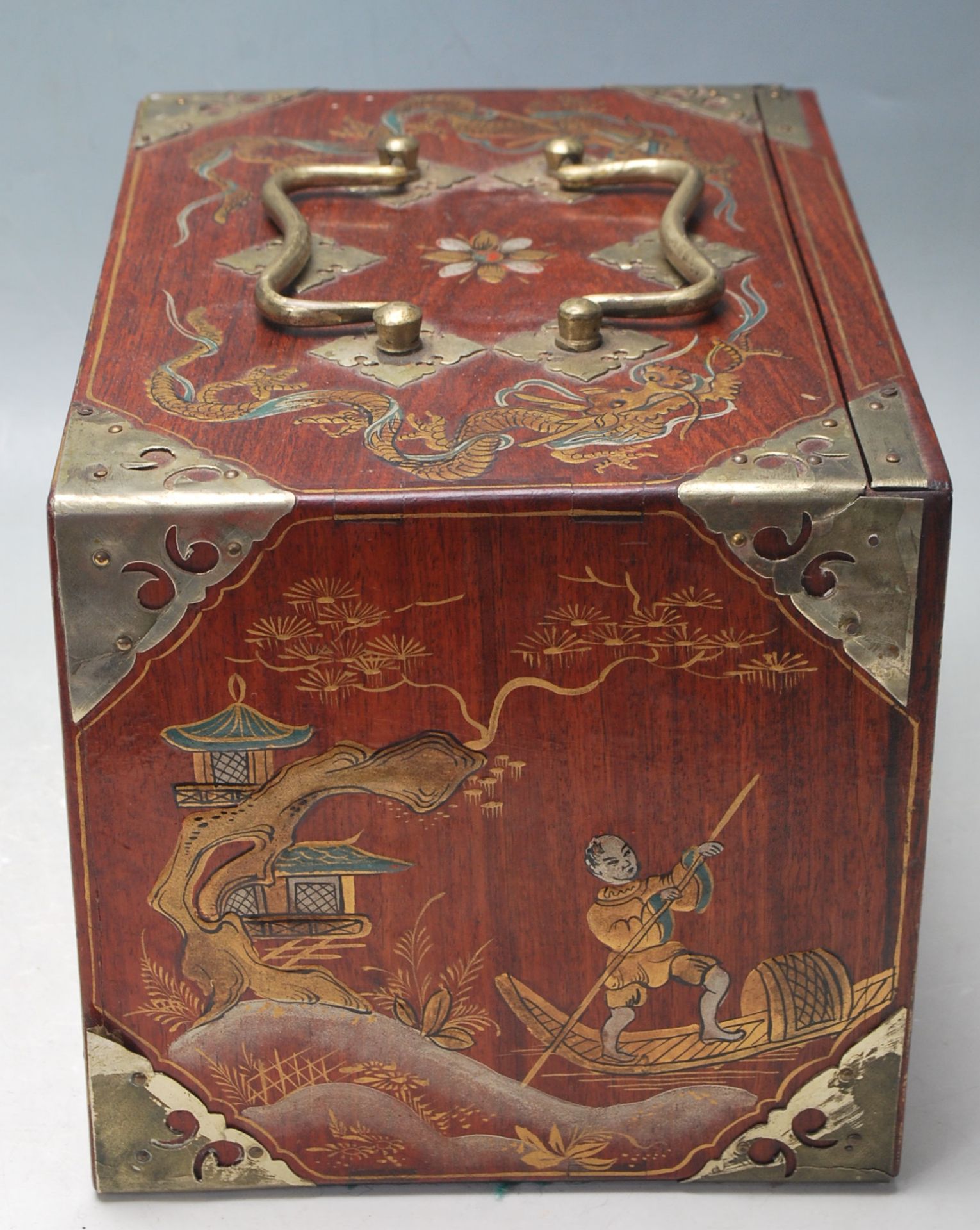 CHINESE ORIENTAL MAHJONG SET WITHIN PAINTED WOODEN CASE - Bild 8 aus 9