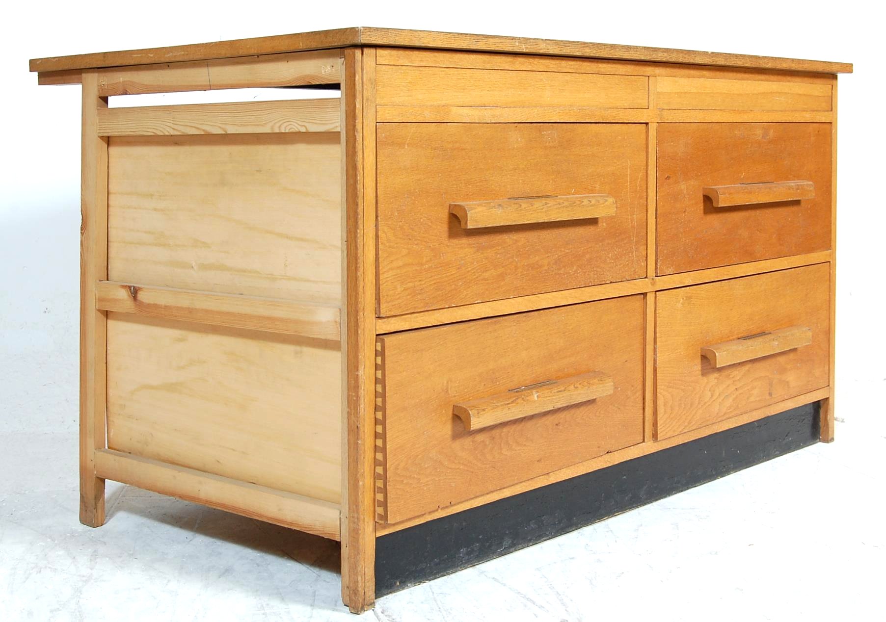 MID CENTURY GOLDEN OAK ARCHITECTS INDUSTRIAL PLAN CHEST - Image 5 of 5