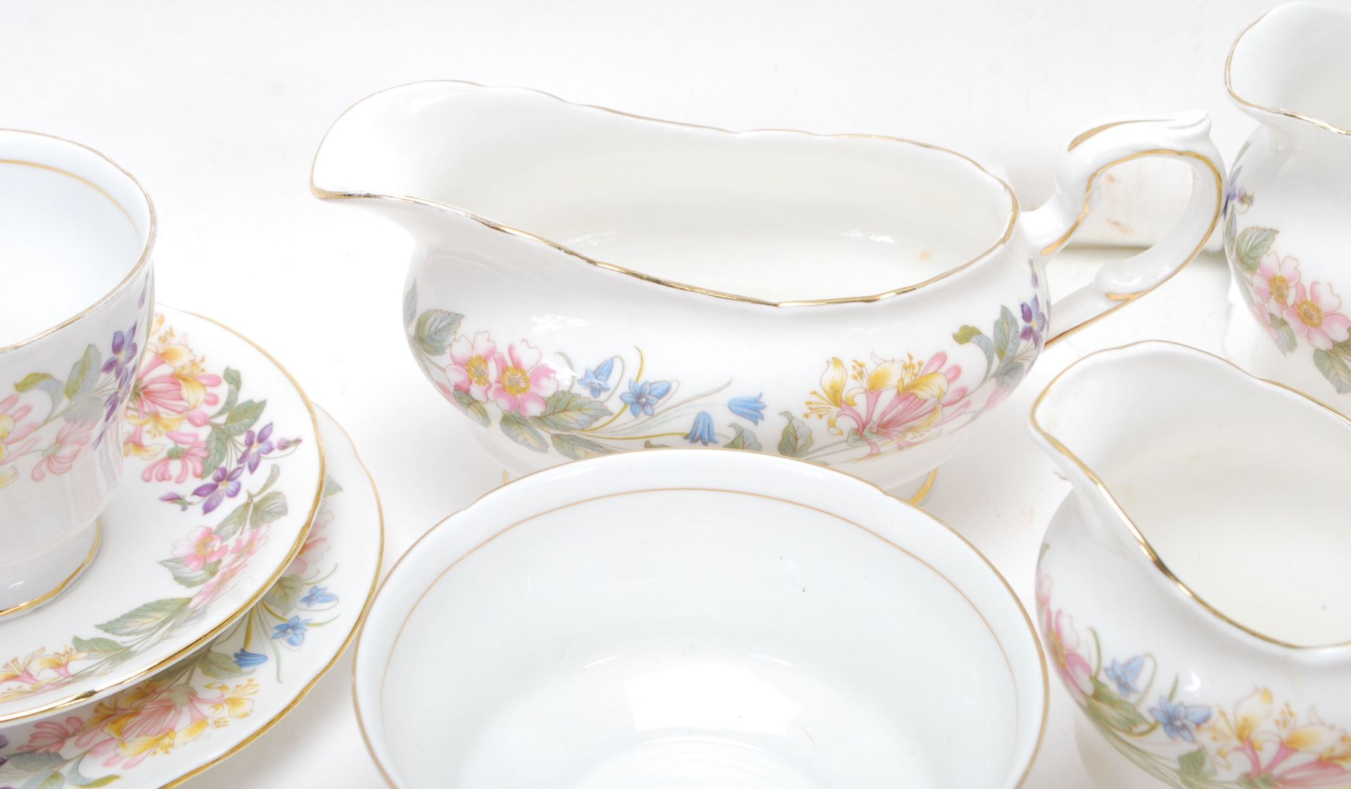 COLLECTION OF PARAGON CHINA COUNTRY LANE PATTERN TEA SERVICE - Bild 10 aus 18