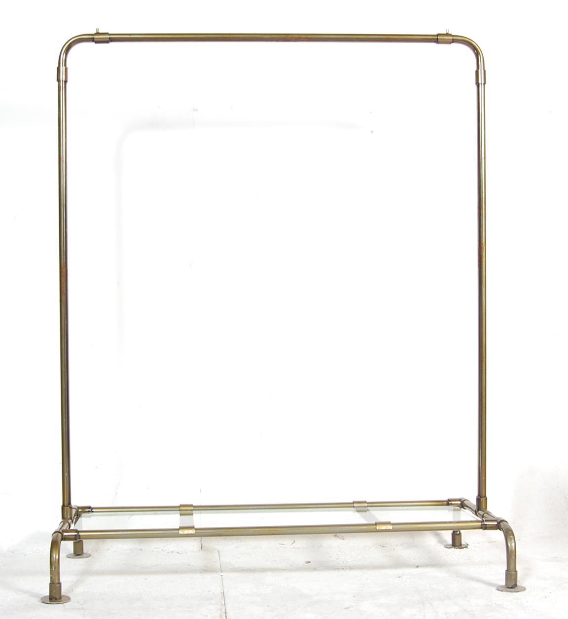 A RETRO 20TH CENTURY HABERDASHERY SHOP FLOOR STANDING CLOTHES RAIL - Image 2 of 3