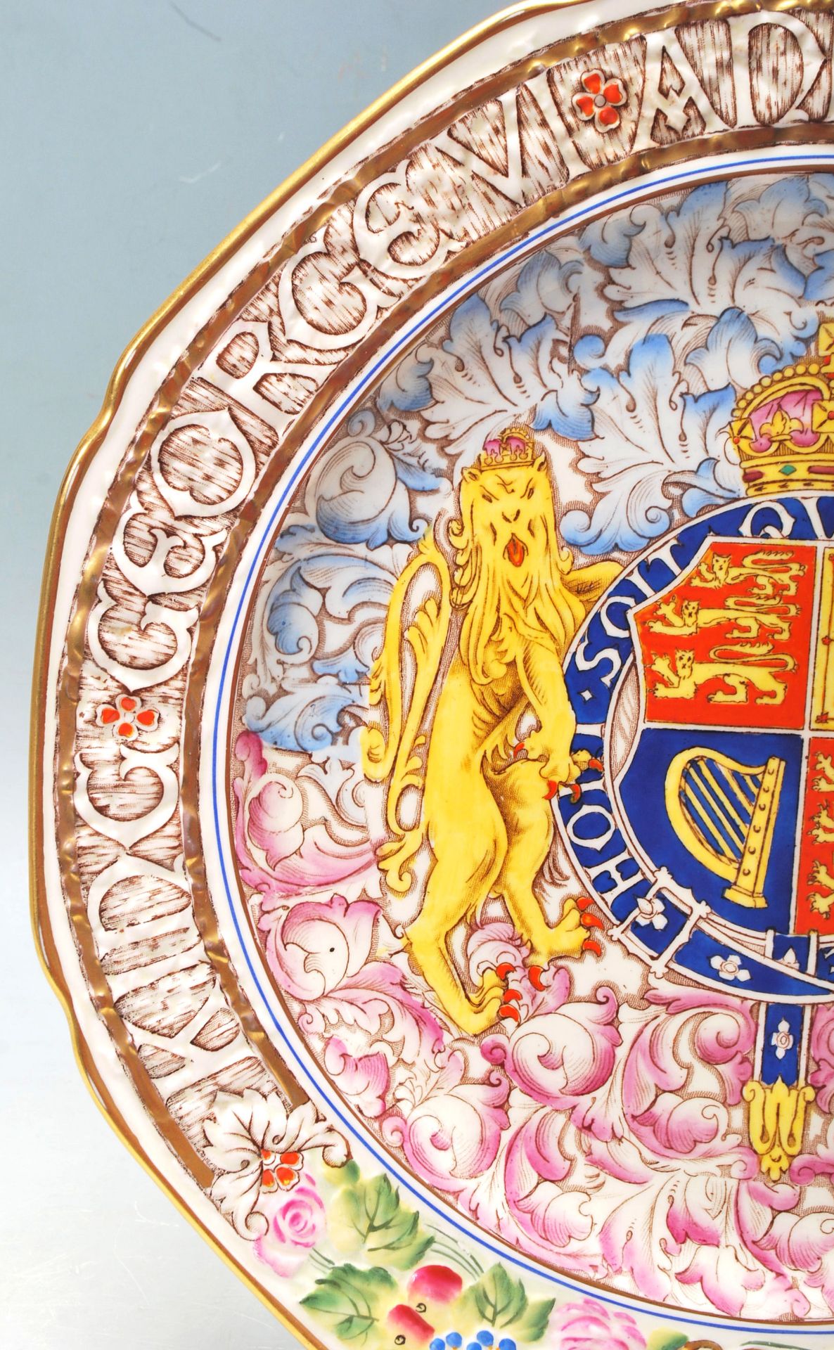 PARAGON GEORGE VI COMMEMORATIVE ROYALTY CORONATION PLATE - Bild 3 aus 7