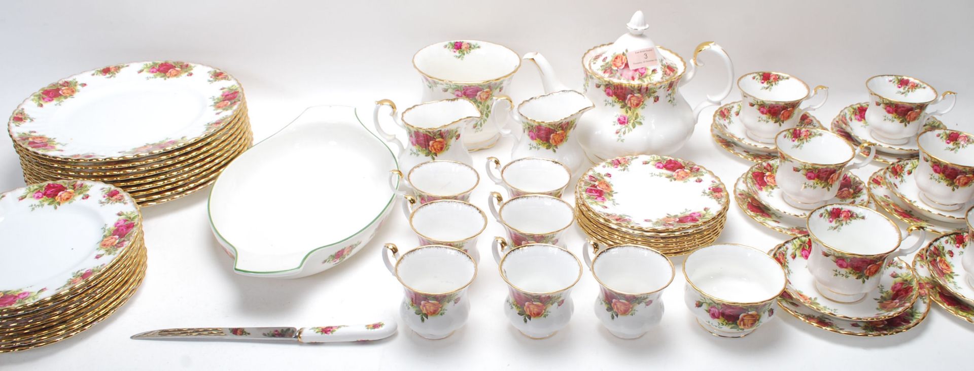 LARGE ROYAL ALBERT OLD COUNTRY ROSES TEA SET - DINING SERVICE