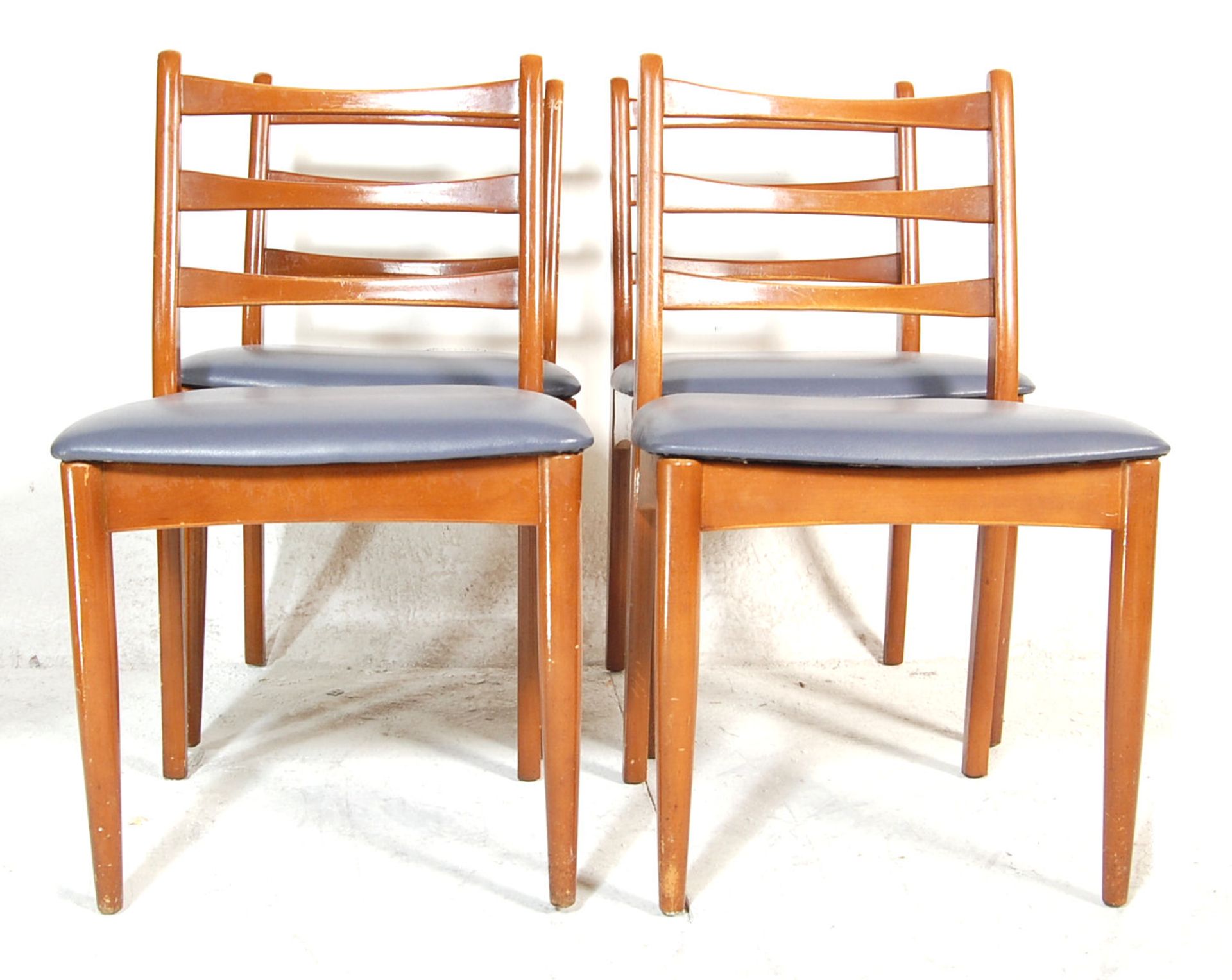 VINTAGE RETRO TEAK LADDER BACK DINING CHAIRS - Bild 2 aus 10