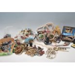 COLLECTION OF VINTAGE LADIES COSTUME JEWELLERY