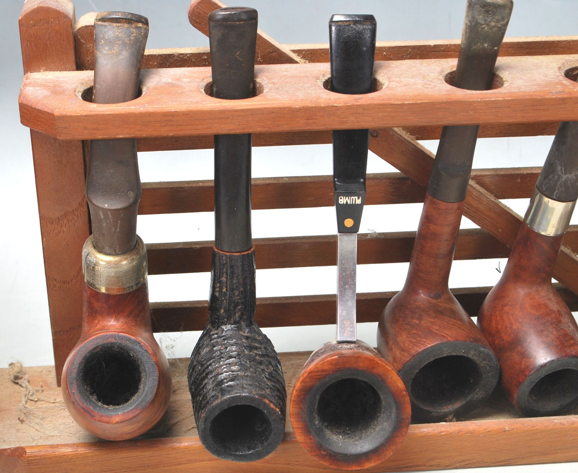 A GROUP OF RETRO 20TH CENTURY WOODEN SMOKERS PIPES - Bild 4 aus 6