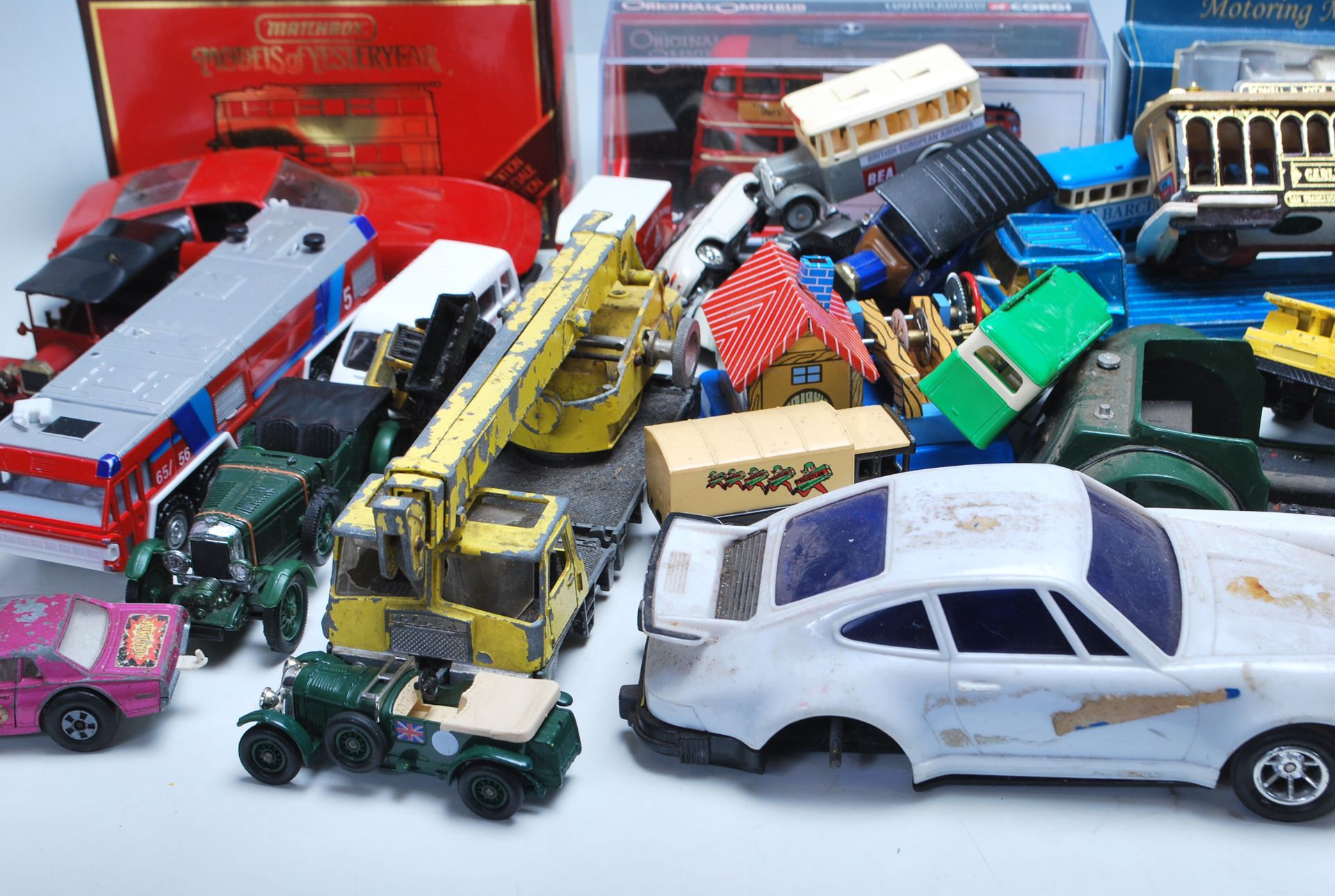 LARGE COLLECTION OF VINTAGE RETRO 20TH CENTURY DIE CAST TOYS - Bild 2 aus 10