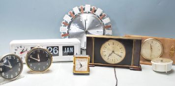 A GROUP OF VINTAGE RETRO ALLARM CLOCKS / DESK CLOCK