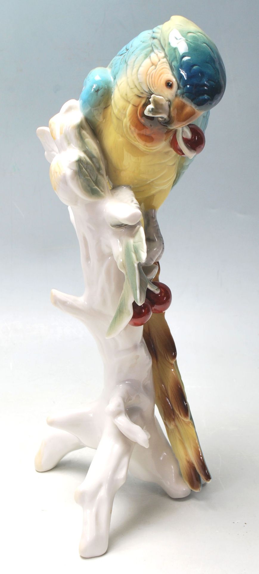 KARL ENS - CERAMIC PORCELAIN FIGURINES OF A PARROT EATING CHERRIES - Bild 2 aus 6