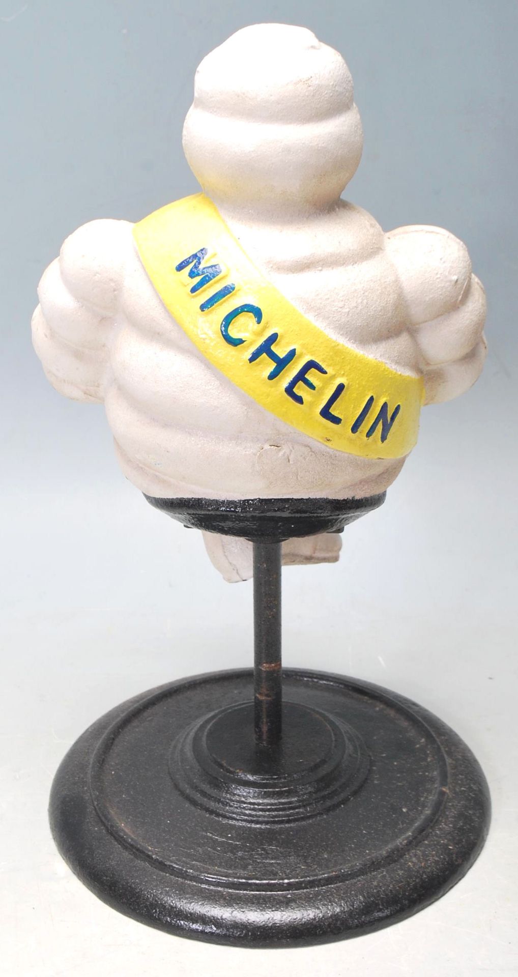 MOTORING INTEREST. A CAST IRON FIGURINE OF BIBENDUM MICHELIN MAN - Bild 3 aus 5