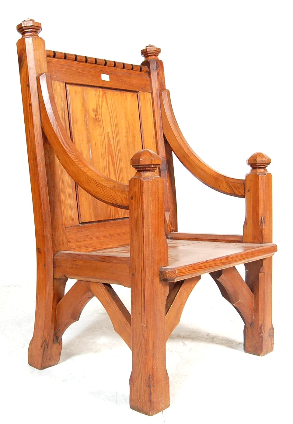 EARLY 20TH CENTURY HAND CARVED OAK GOTHIC STYLE CHAIR - Image 4 of 4