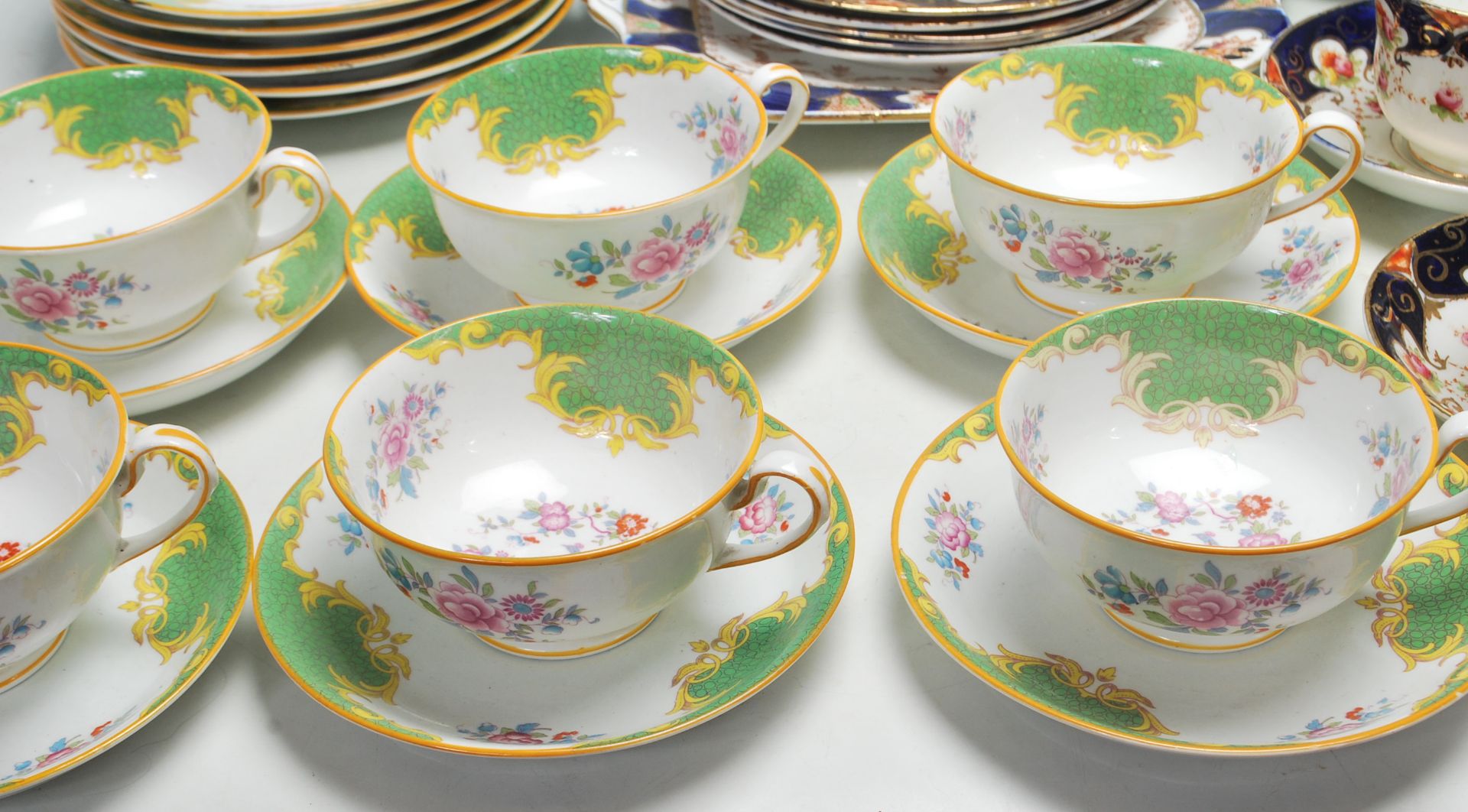 ENGLISH FINE BONE CHINA TEA SET / SERVICE GROSVENOR CHINA - YE OLD ENGLAND - ROYAL ALBION - Bild 8 aus 12