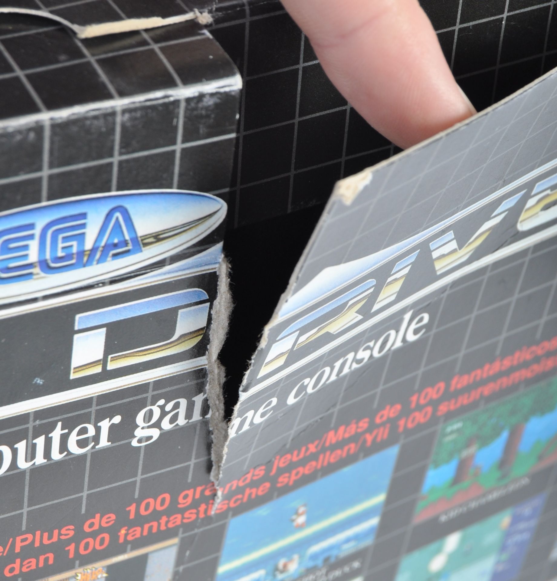 VINTAGE SEGA MEGA DRIVE GAMES CONSOLE BOX (BOX ONLY) - Bild 3 aus 4