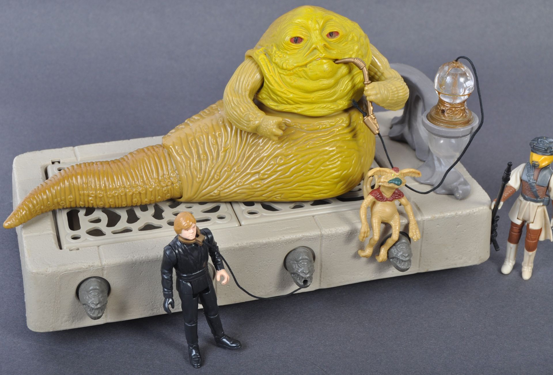 VINTAGE STAR WARS KENNER JABBA THE HUTT PLAYSET W/FIGURES - Bild 2 aus 4