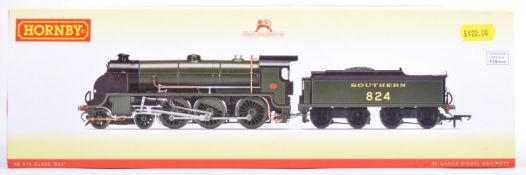 HORNBY 00 GAUGE R3327 SOUTHERN RAILWAYS TRAIN SET LOCOMOTIVE