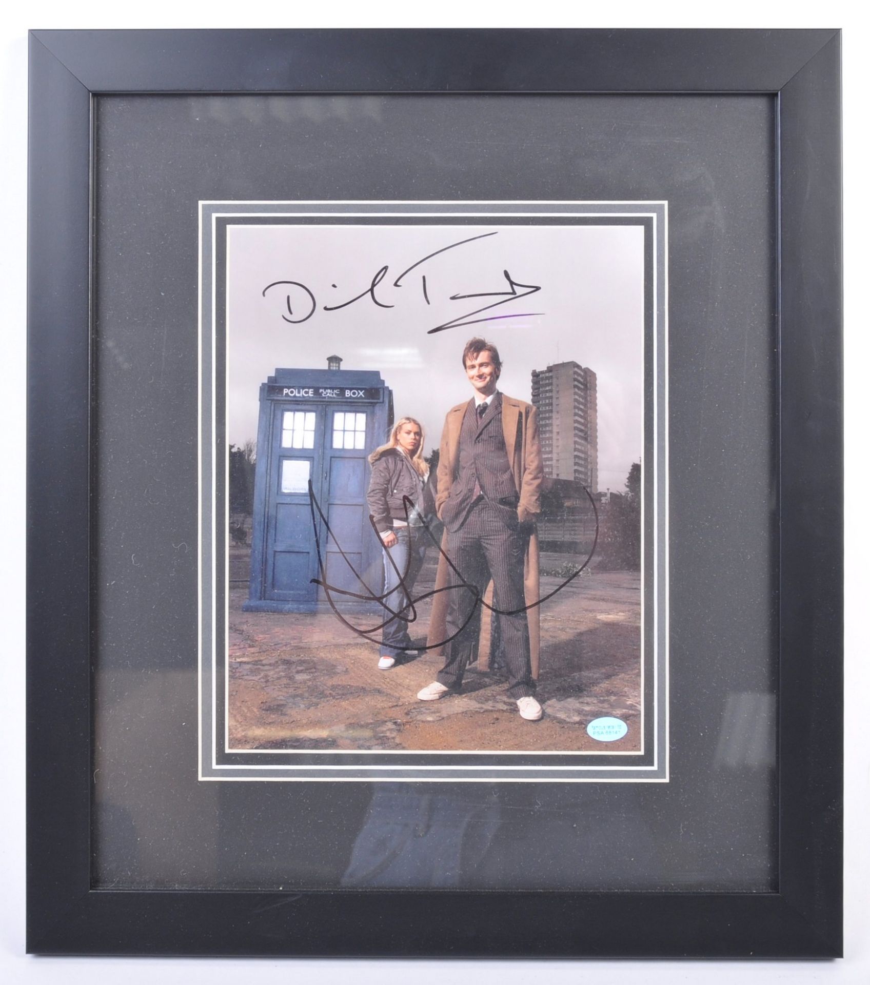 DOCTOR WHO - DAVID TENNANT & BILLIE PIPER SIGNED PHOTOGRAPH