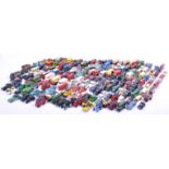 LARGE COLLECTION OF 1/76 SCALE 00 GAUGE DIECAST MO