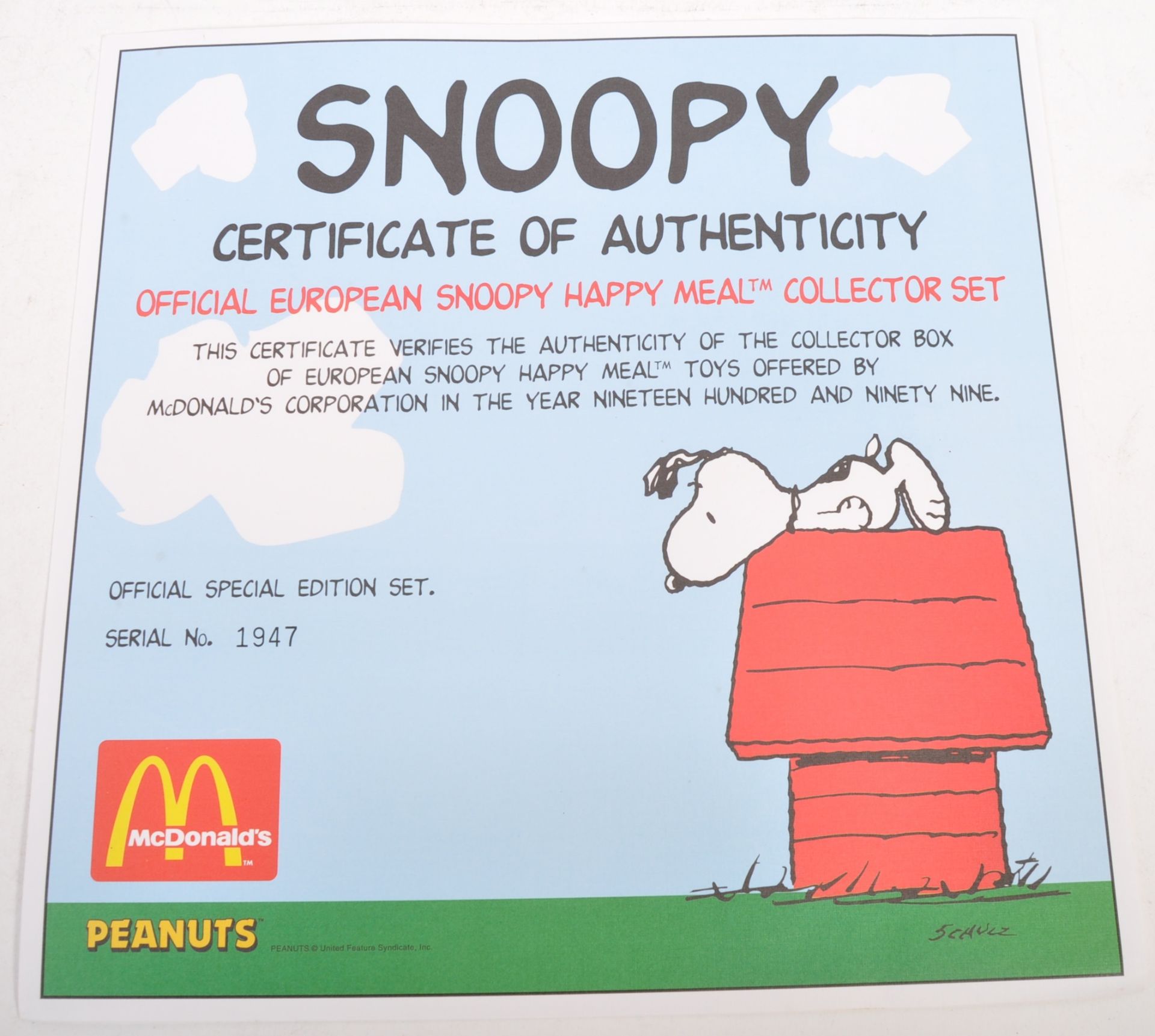 RARE MCDONALDS HAPPY MEAL SNOOPY COLLECTORS BOX SET WITH THIRTY FIGURES - Bild 6 aus 7