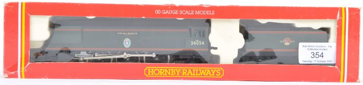 HORNBY 00 GAUGE R310 ' LORD BEAVERBROOK ' TRAIN SET LOCOMOTIVE