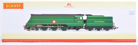 HORNBY 00 GAUGE R3435 MERCHANT NAVY CLASS TRAINSET LOCOMOTIVE