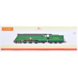 HORNBY 00 GAUGE R3435 MERCHANT NAVY CLASS TRAINSET LOCOMOTIVE