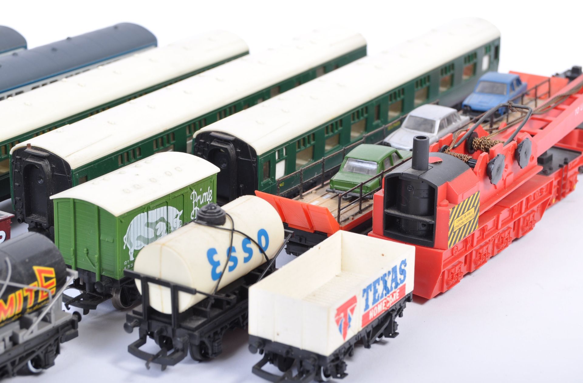 COLLECTION OF ASSORTED 00 GAUGE TRAINSET LOCO'S & CARRIAGES - Bild 4 aus 4