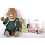 ORIGINAL 1980'S TEDDY RUXPIN TALKING READ ALONG BEAR