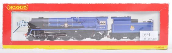 HORNBY 00 GAUGE R2171 CANADIAN PACIFIC TRAIN SET LOCOMOTIVE