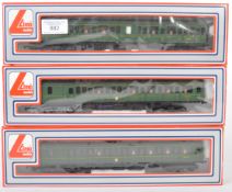 LIMA 00 GAUGE DMU TWO CAR SET WITH CARRIAGE