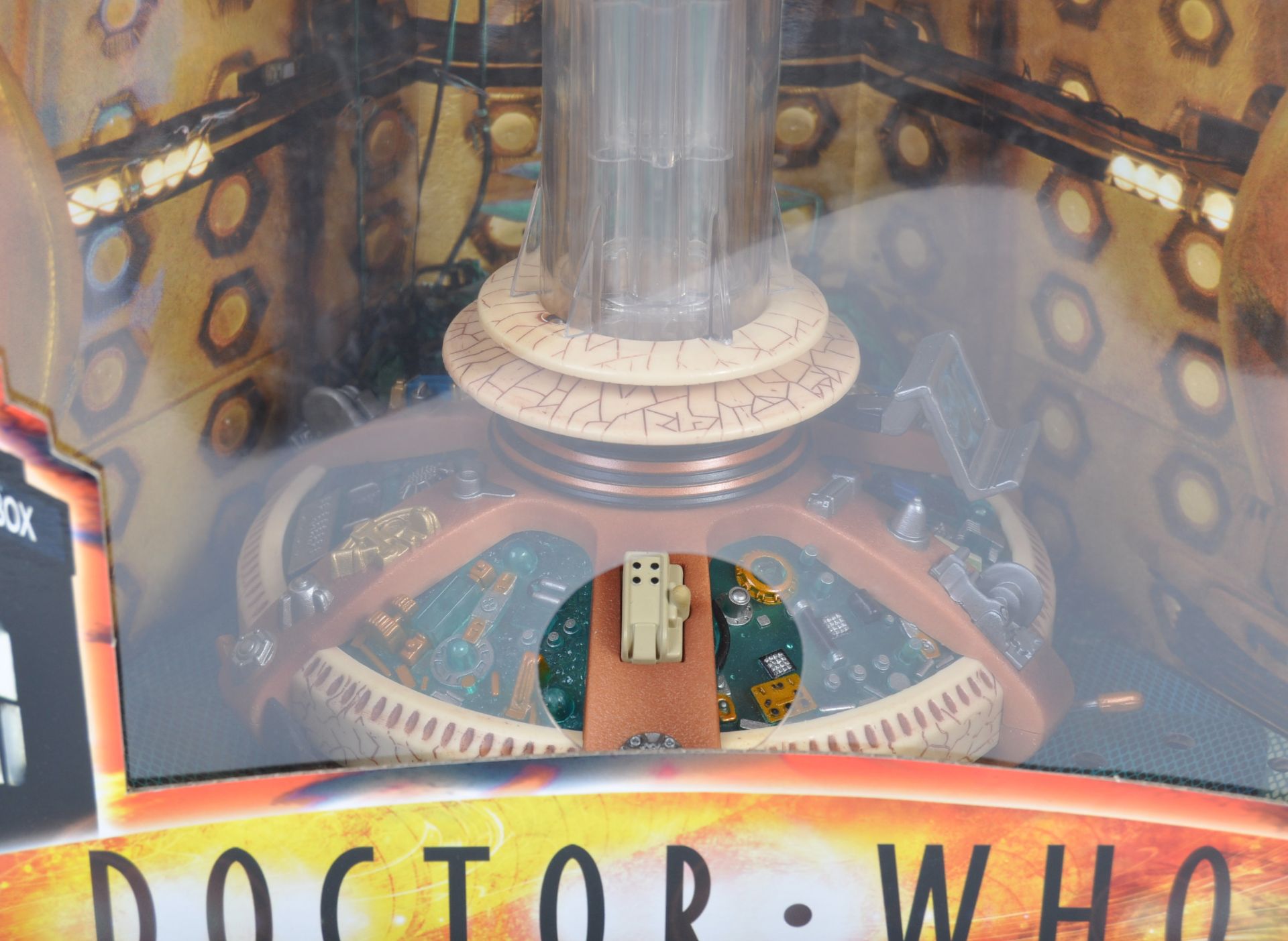 DOCTOR WHO CHARACTER OPTIONS TARDIS PLAYSET SEALED - Bild 2 aus 5