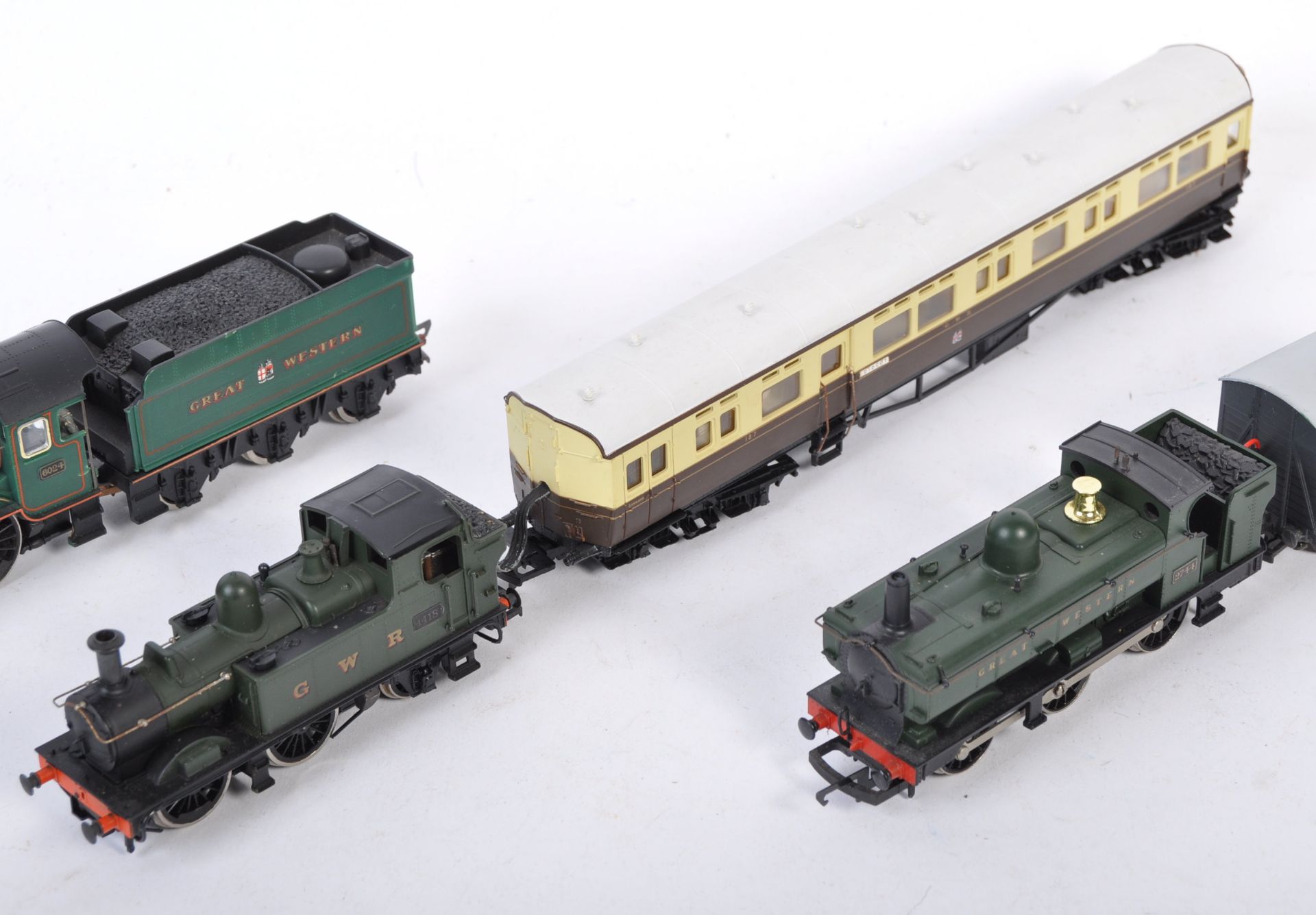 COLLECTION OF 00 GAUGE MODEL RAILWAY LOCOMOTIVES - Bild 3 aus 4