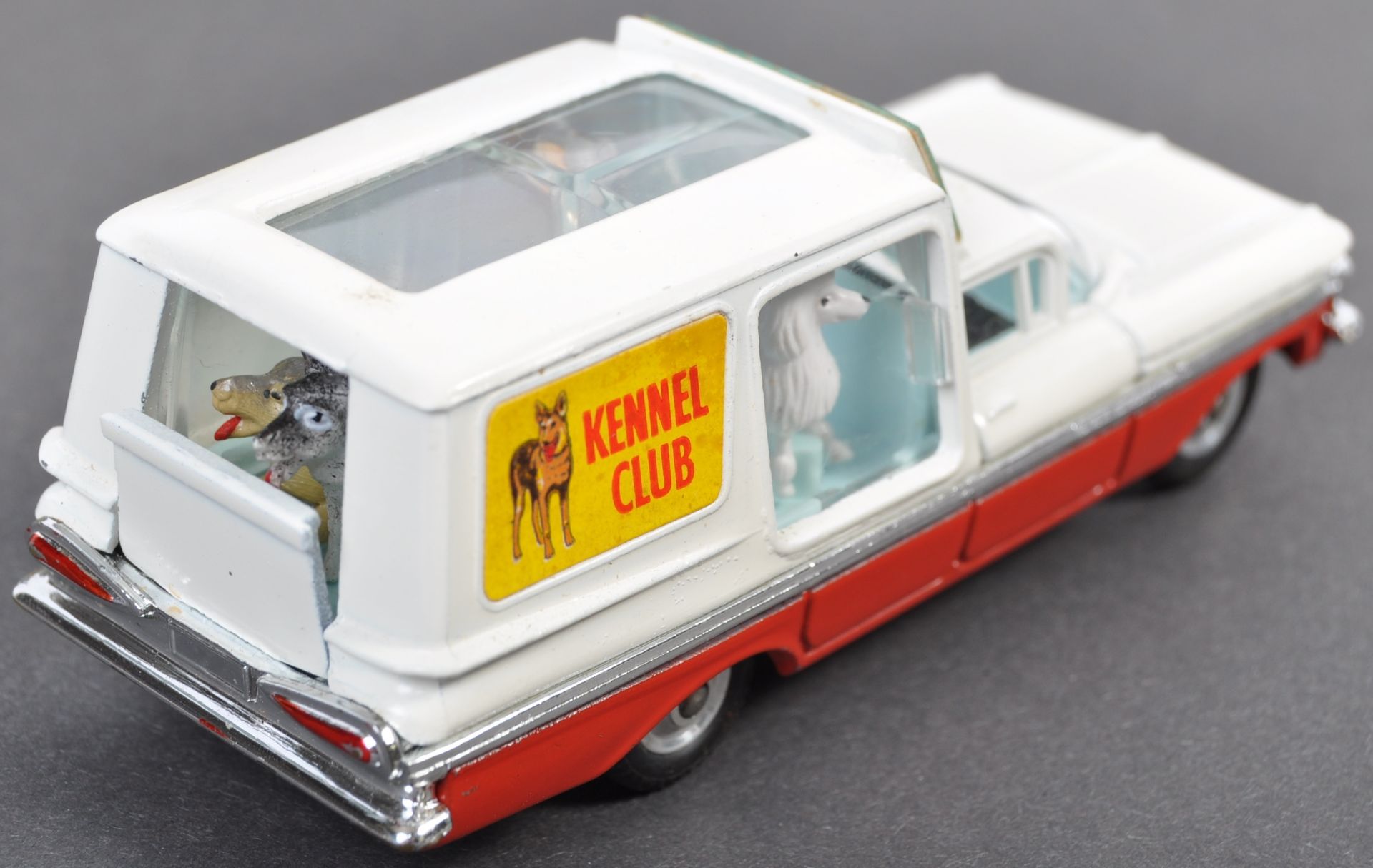 VINTAGE CORGI TOYS BOXED DIECAST MODEL 465 KENNEL - Bild 3 aus 7