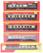 COLLECTION OF BOXED 00 GAUGE HORNBY CARRIAGES