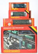 COLLECTION OF BOXED HORNBY 00 GAUGE LOCOMOTIVE & WAGON SET