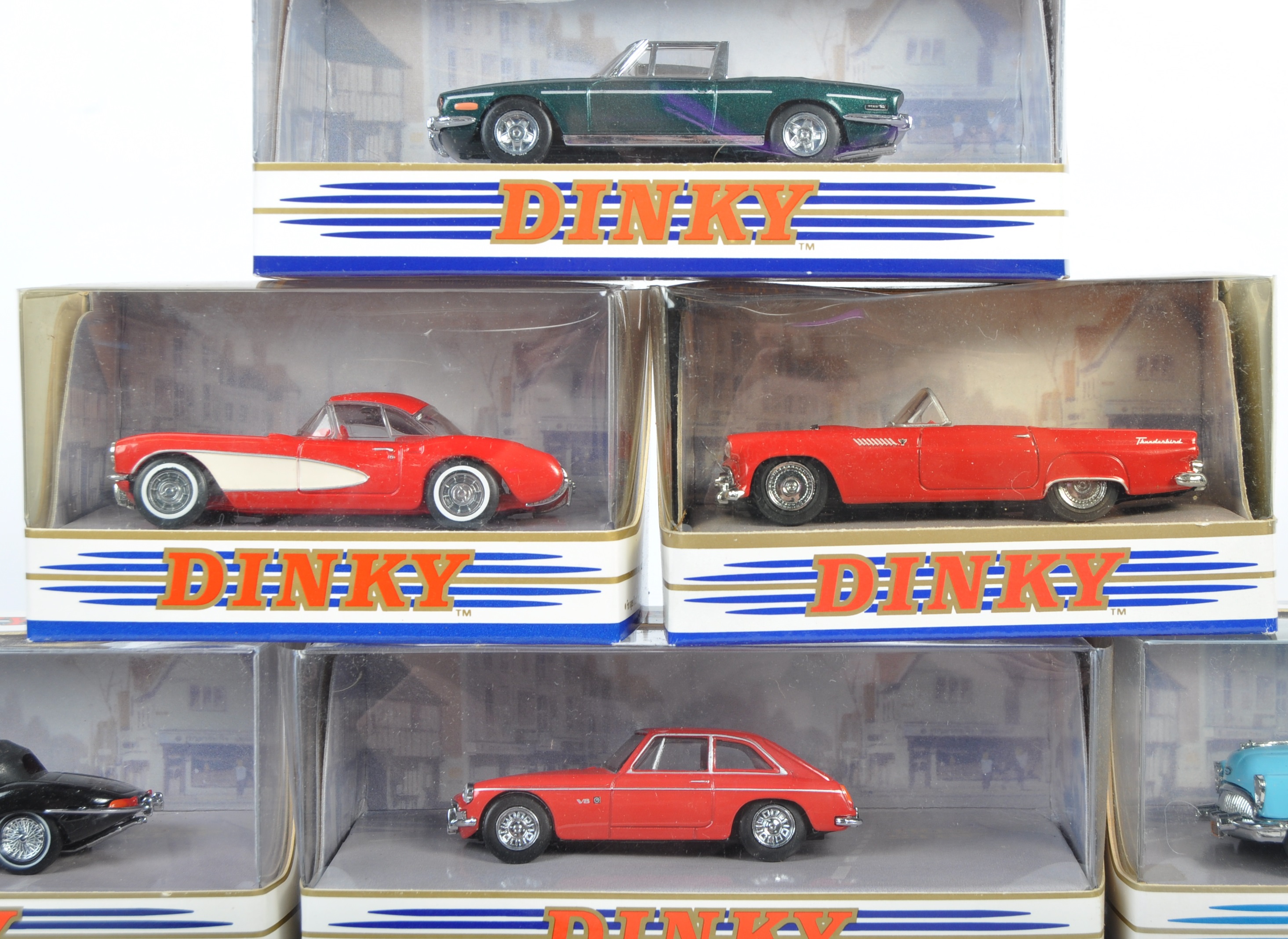 LARGE COLLECTION OF DINKY MATCHBOX DIECAST MODEL CARS - Image 5 of 5