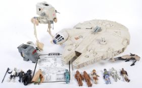 COLLECTION OF VINTAGE STAR WARS ACTION FIGURES & PLAYSETS